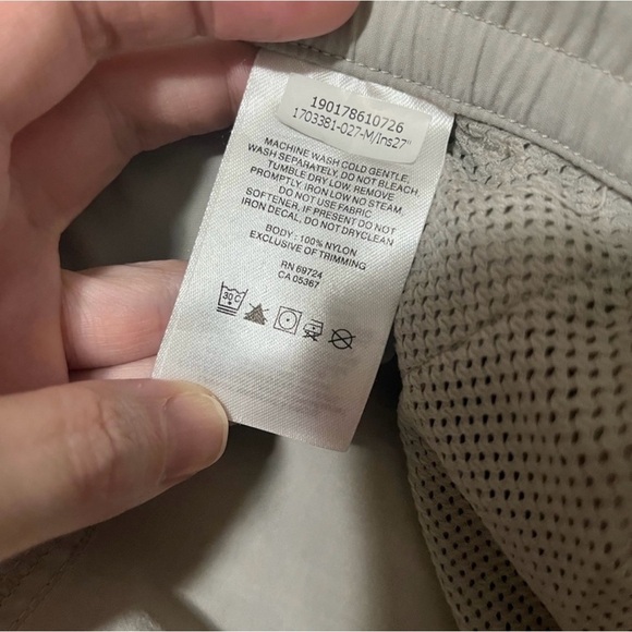 Columbia Omni Shade Roll Up Cargo Pants Size M - Picture 14 of 15